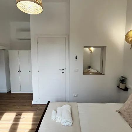 L'aura Apartment *